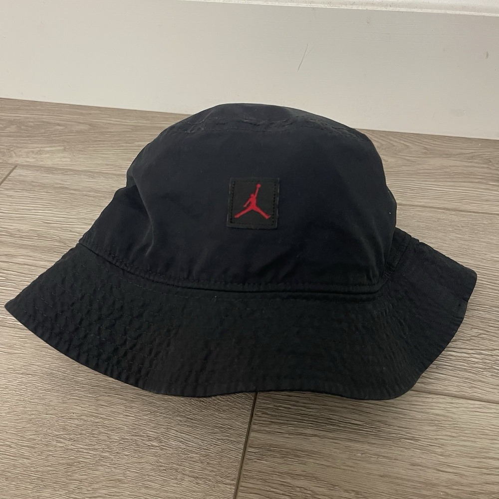 Nike Jordan Jumpman Bucket Hat Black Red Medium/Large Athletic Basketball